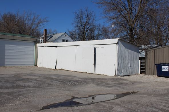 118 N Monroe St, Brookfield, MO 64628